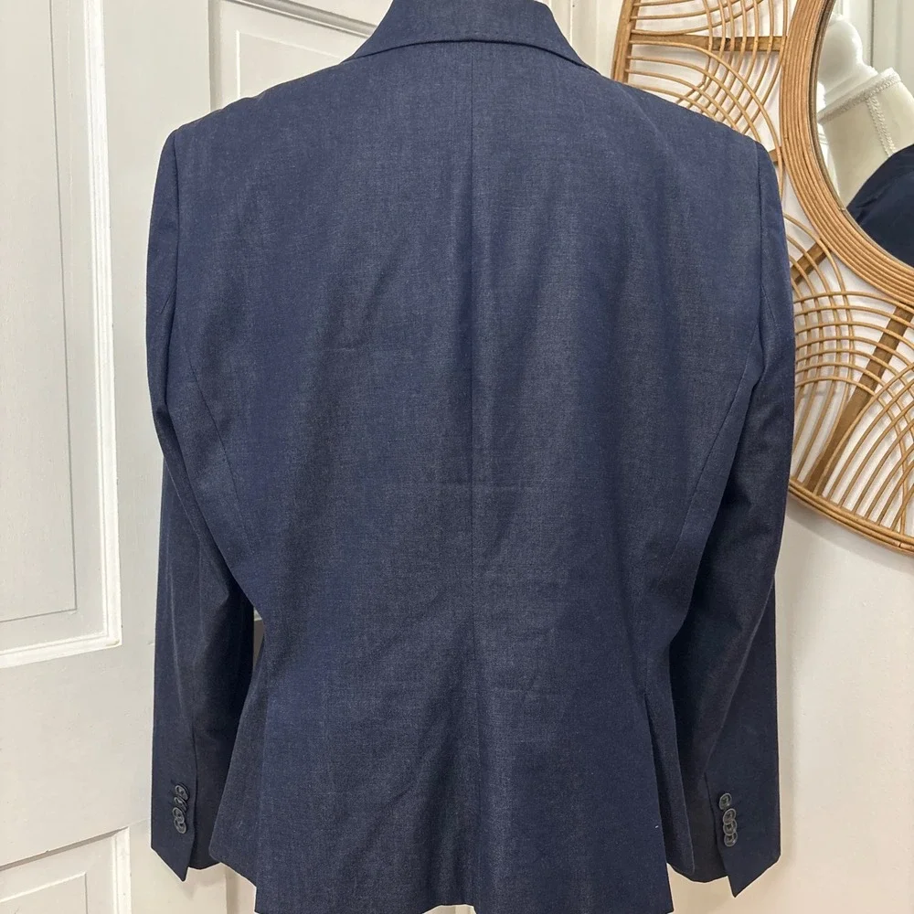 Brooks Brothers pit 22